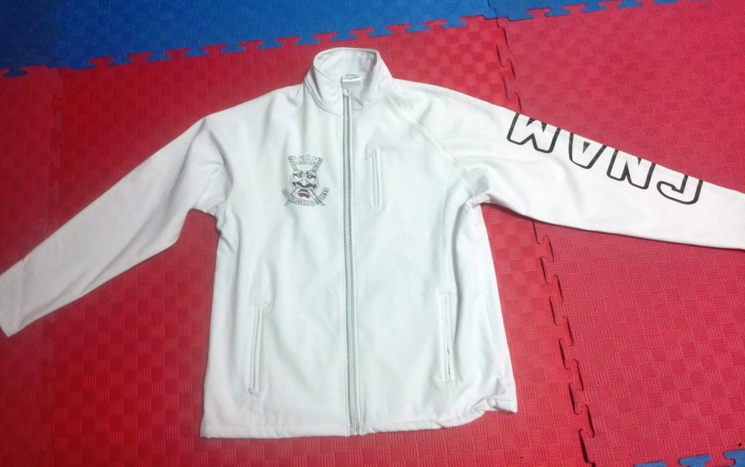 chaqueta soft shell cnam