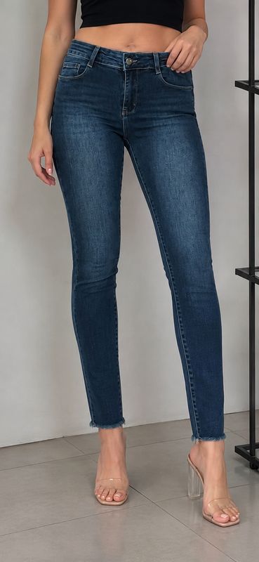 Vaquero Skinny Ajustado de Tiro Medio
