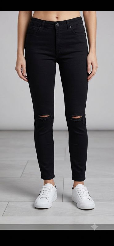 Vaquero Skinny con Rotos en las Rodillas Vaquero Skinny con Rotos en las Rodillas