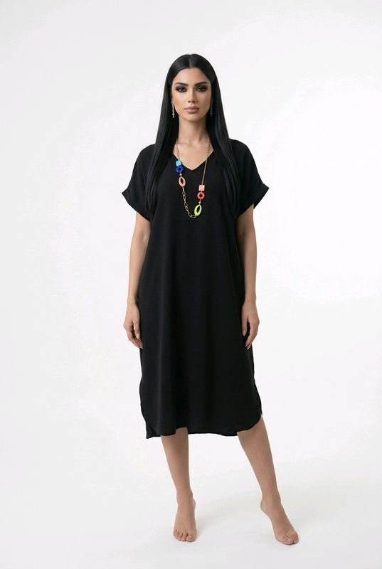 Vestido Tipo Túnica Holgado de Cuello en V con Bajo Asimétrico Vestido Tipo Túnica Holgado de Cuello en V con Bajo Asimétrico