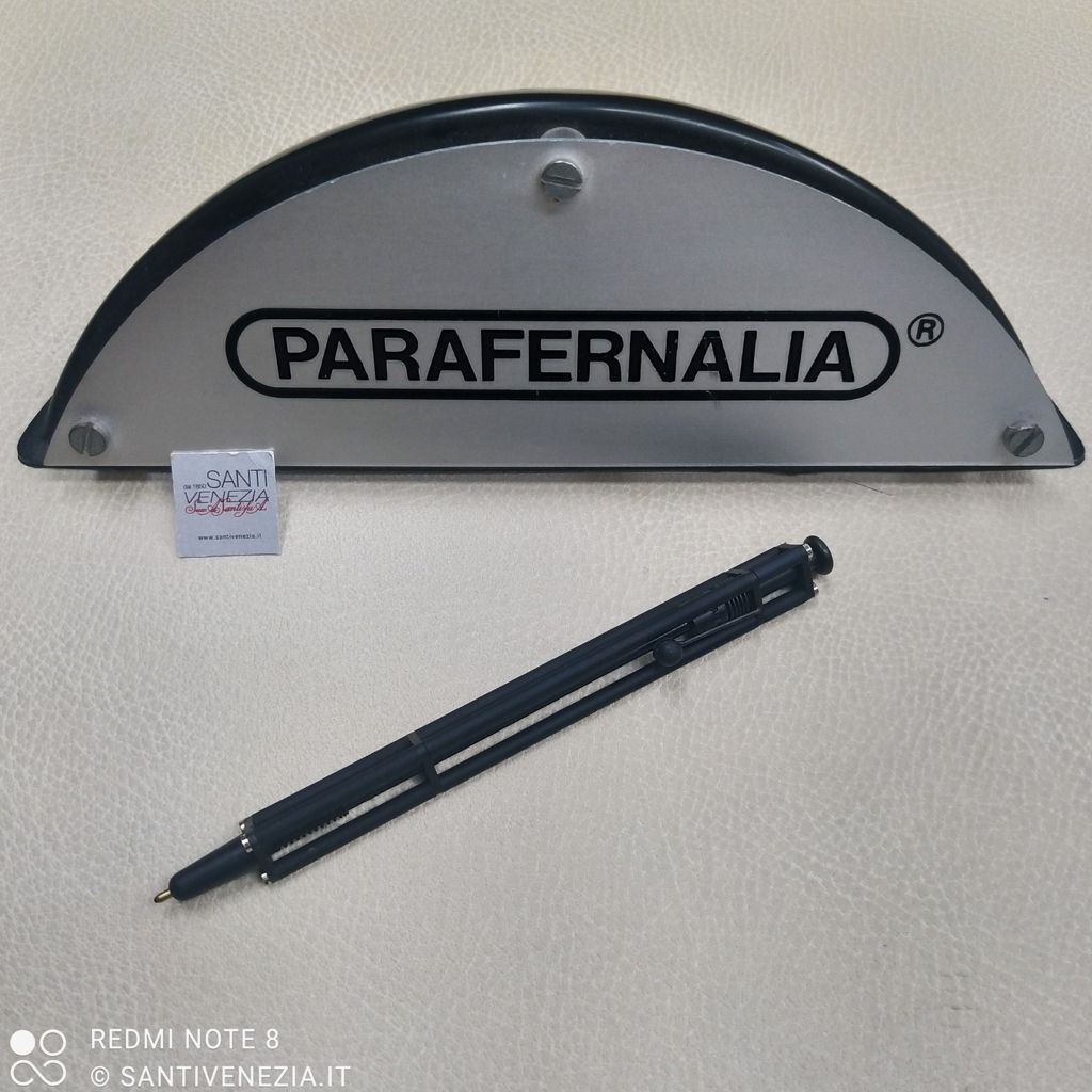 Penna Revolution Parafernalia, Colore: NERO