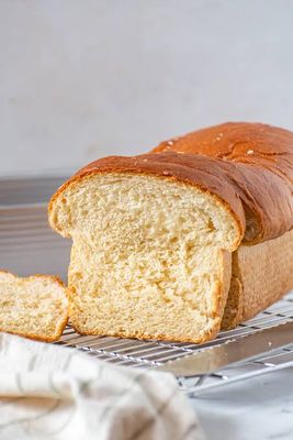 Pan de caja con avena y miel