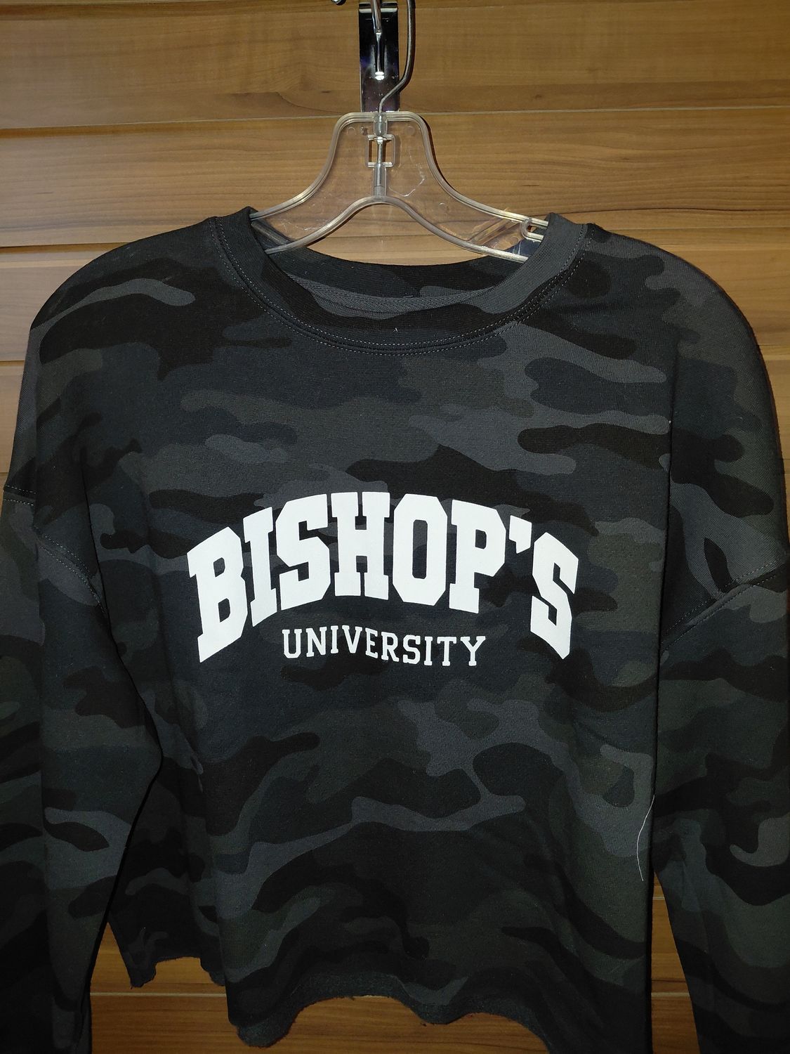 BISHOP'S CROP CREW NECK BLACK CAMO