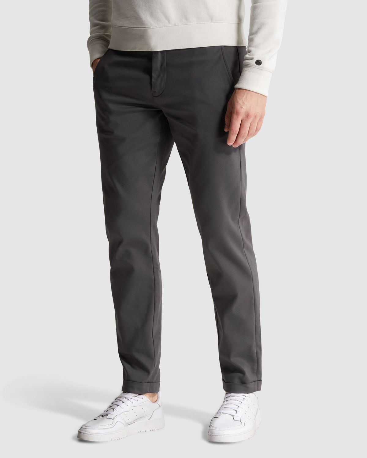 Cast Iron Cylas tapered fit chino