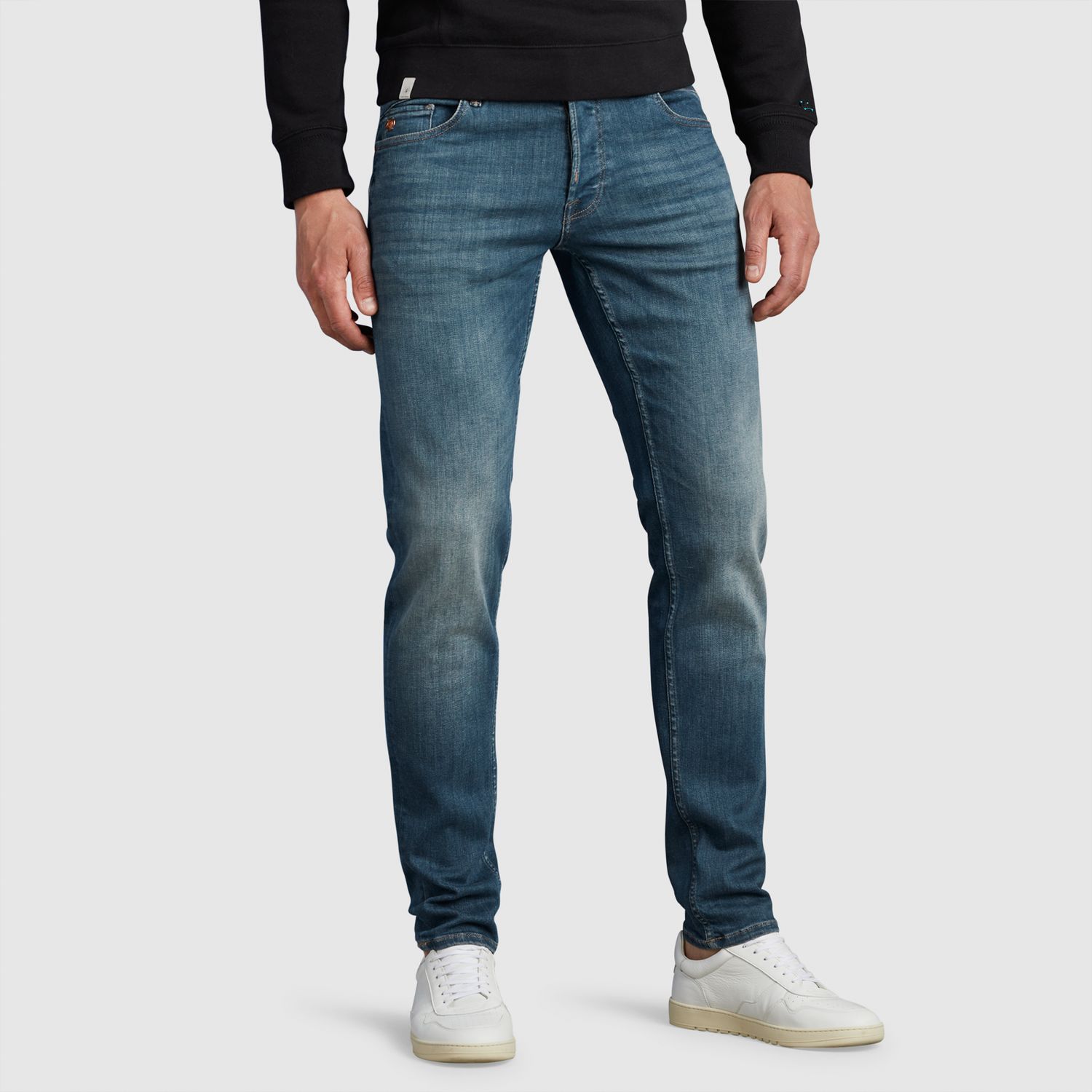 Cast Iron Shiftback tapered fit jeans