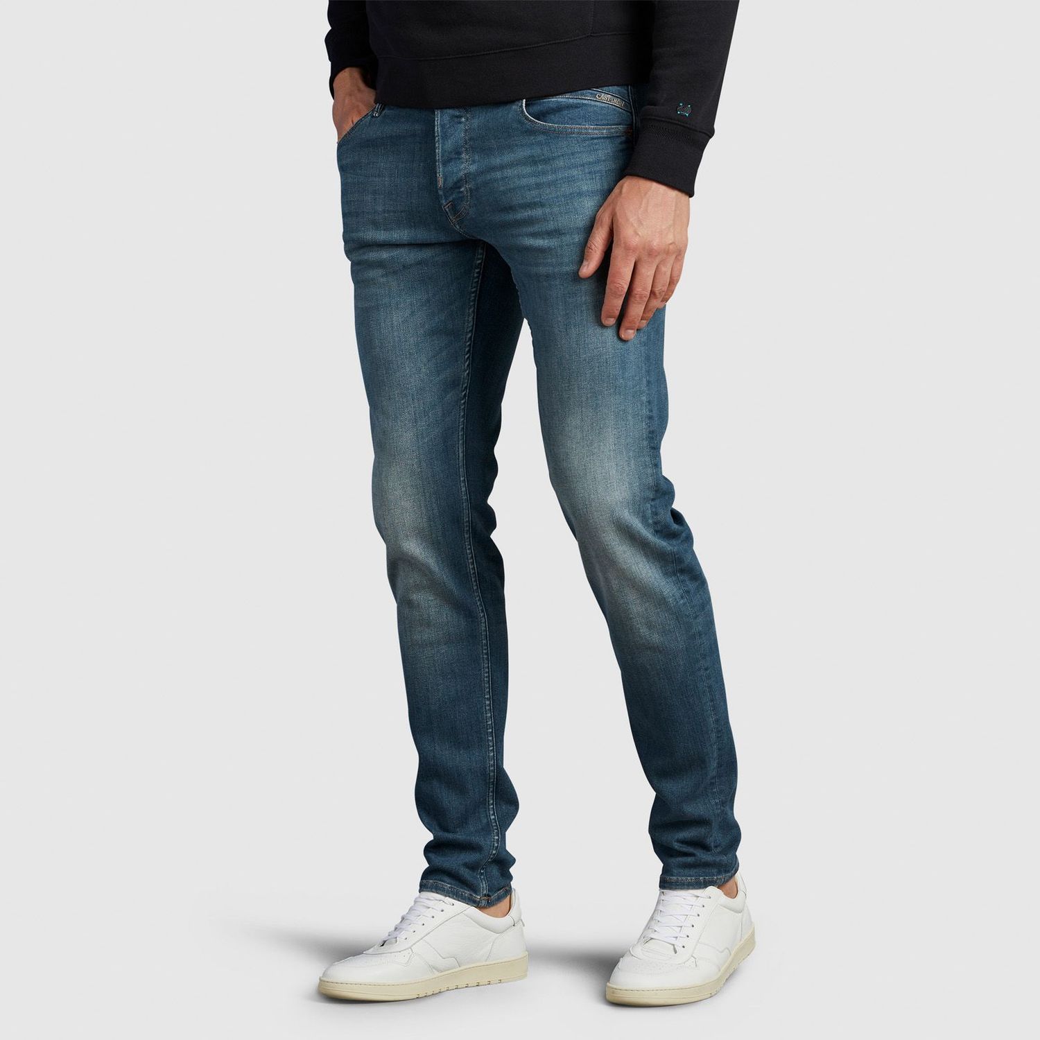 Cast Iron Shiftback tapered fit jeans