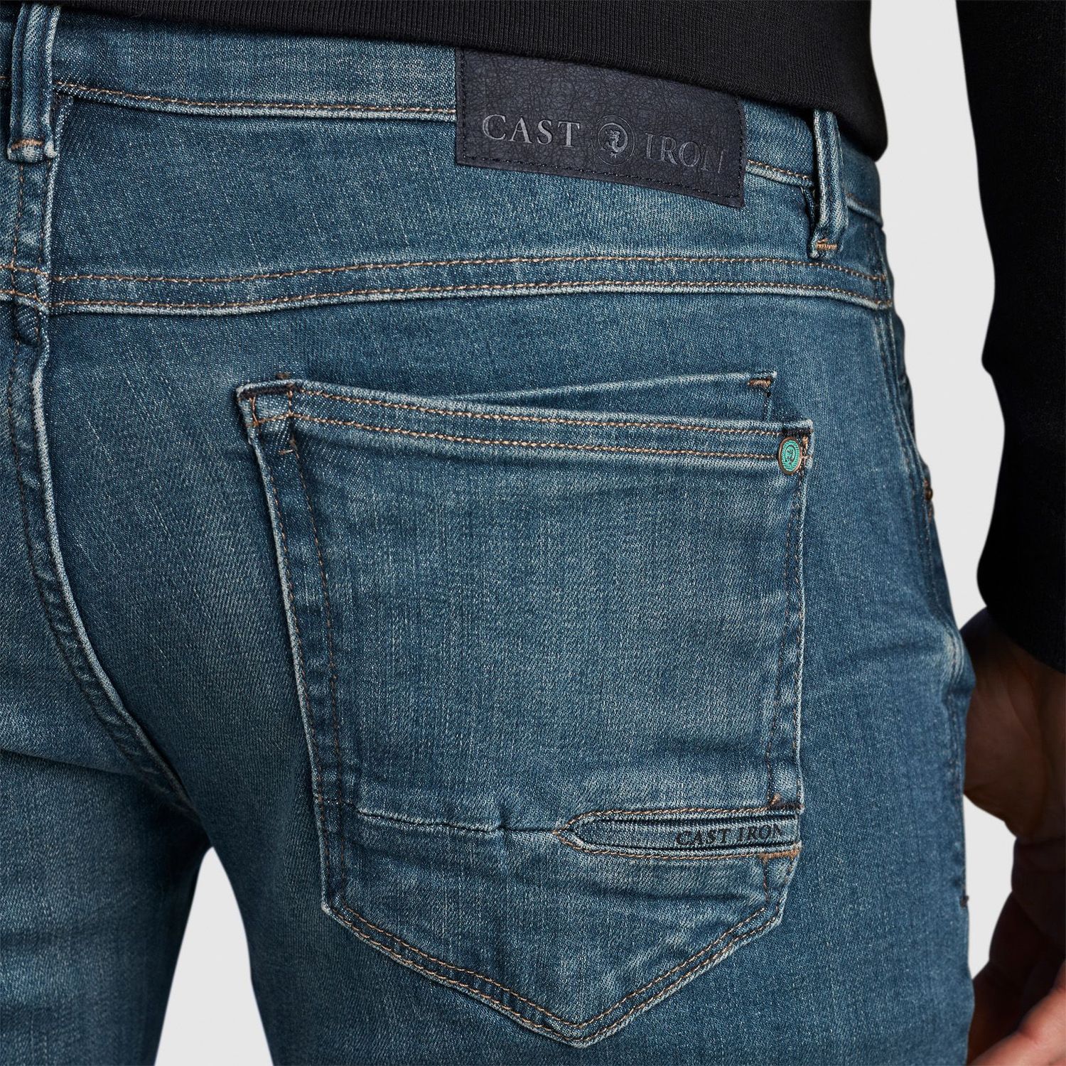 Cast Iron Shiftback tapered fit jeans