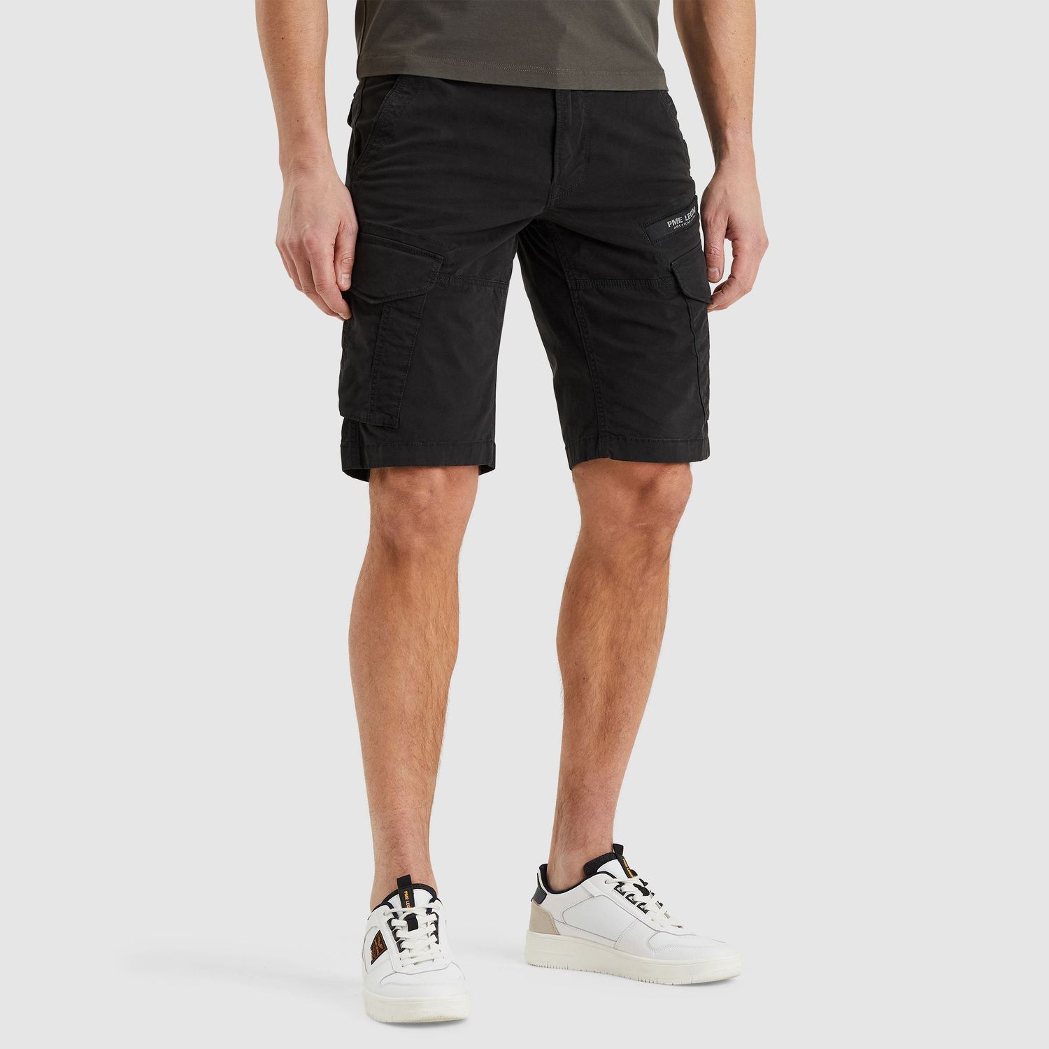 PME Legend | Nordrop tapered fit cargo shorts PSH2504661-999