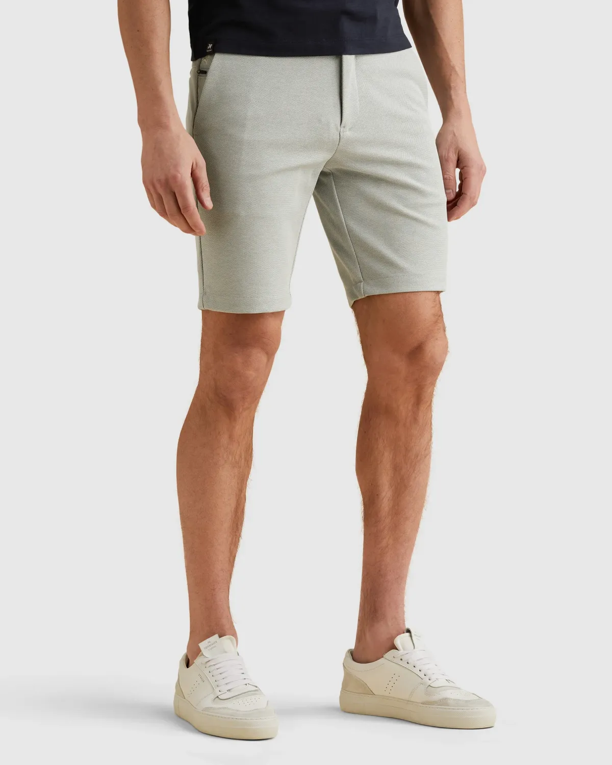 Vanguard V11 relaxed slim fit shorts VSH2603650-5228