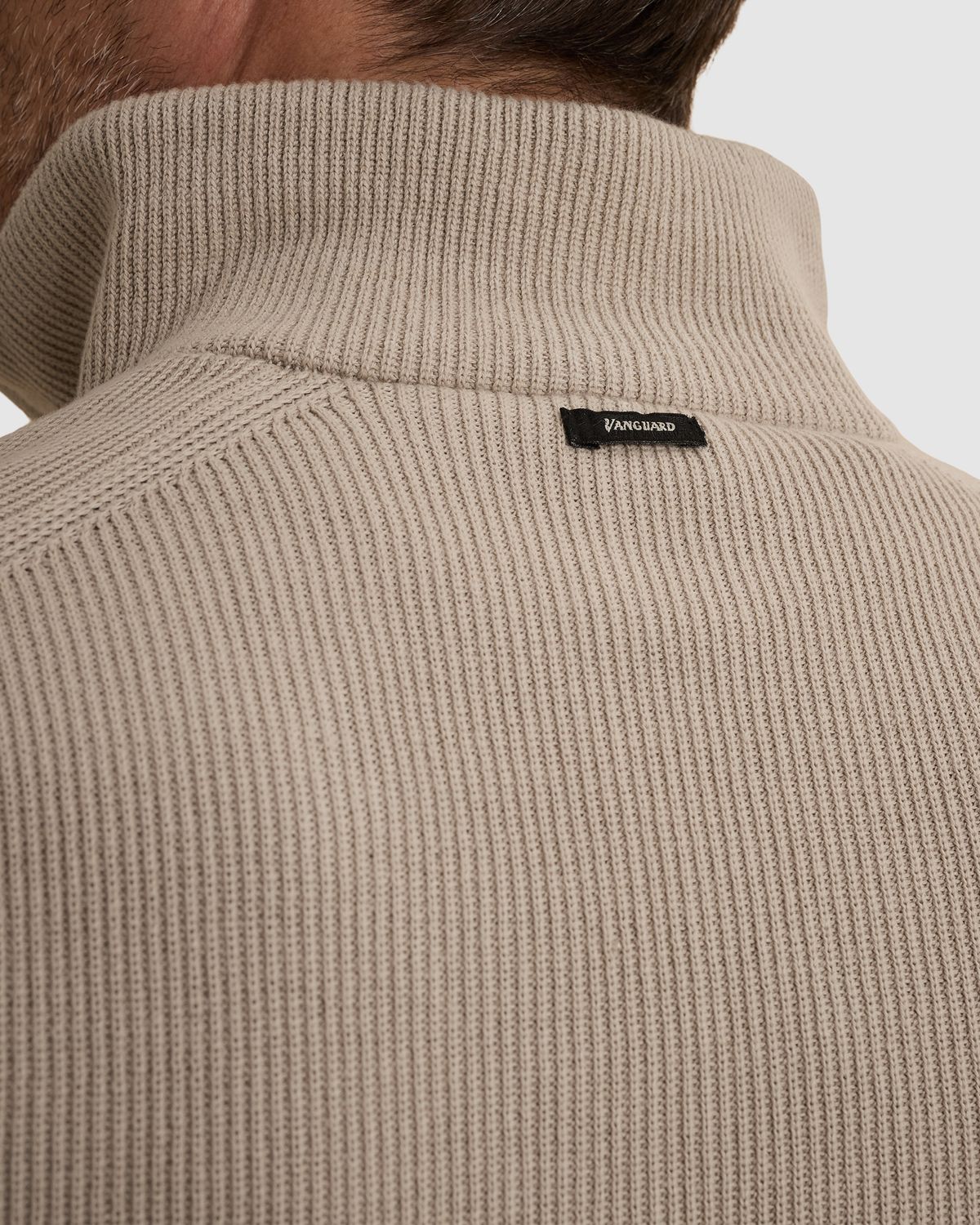 Vanguard Trui met halve rits en allover ribstructuur