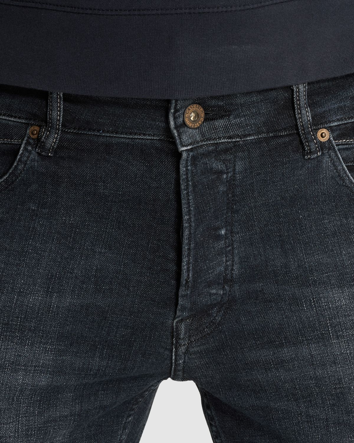 Cast Iron Shiftback tapered fit jeans