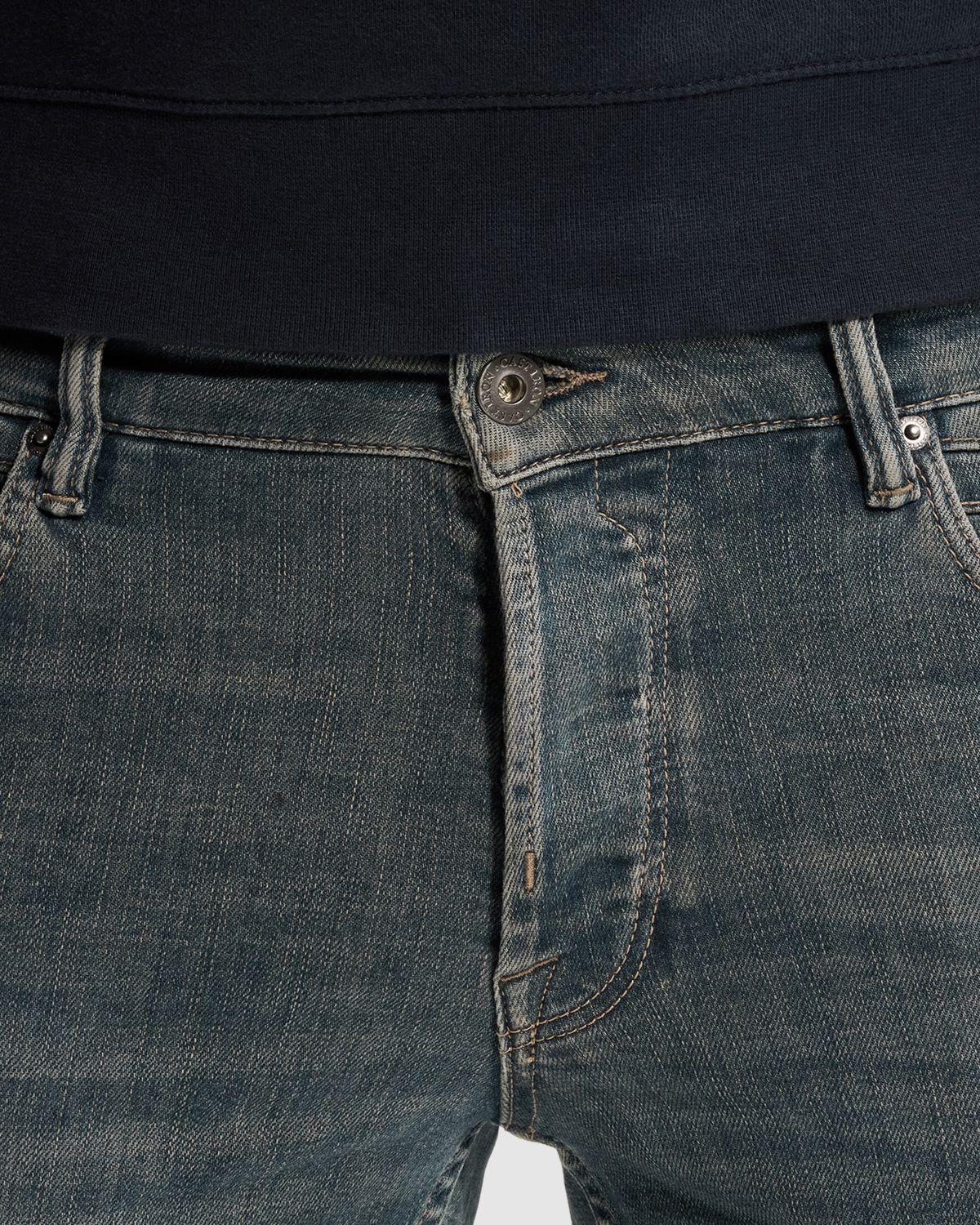 Cast Iron Shiftback tapered fit jeans