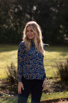 Soho Shirt with Back Detail - Navy Swirl
