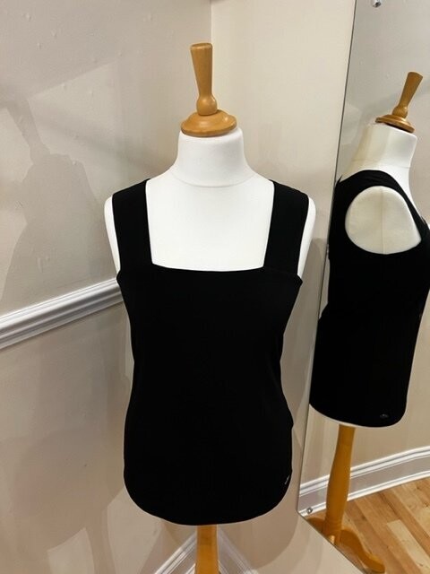 Black Sleeveless Top