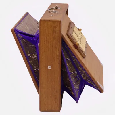 SHRUTI BOX - 440 Hertz