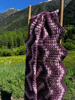     Alpine Rose Blanket