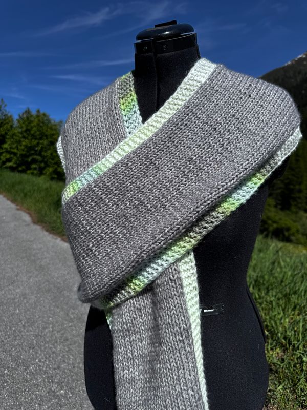 The Draping Scarf: light, long and softly yours