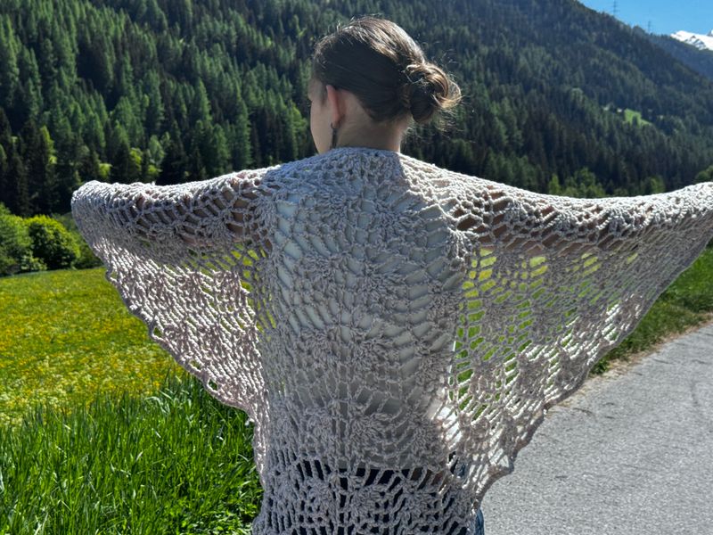 ​Moonflower Lace Wrap
