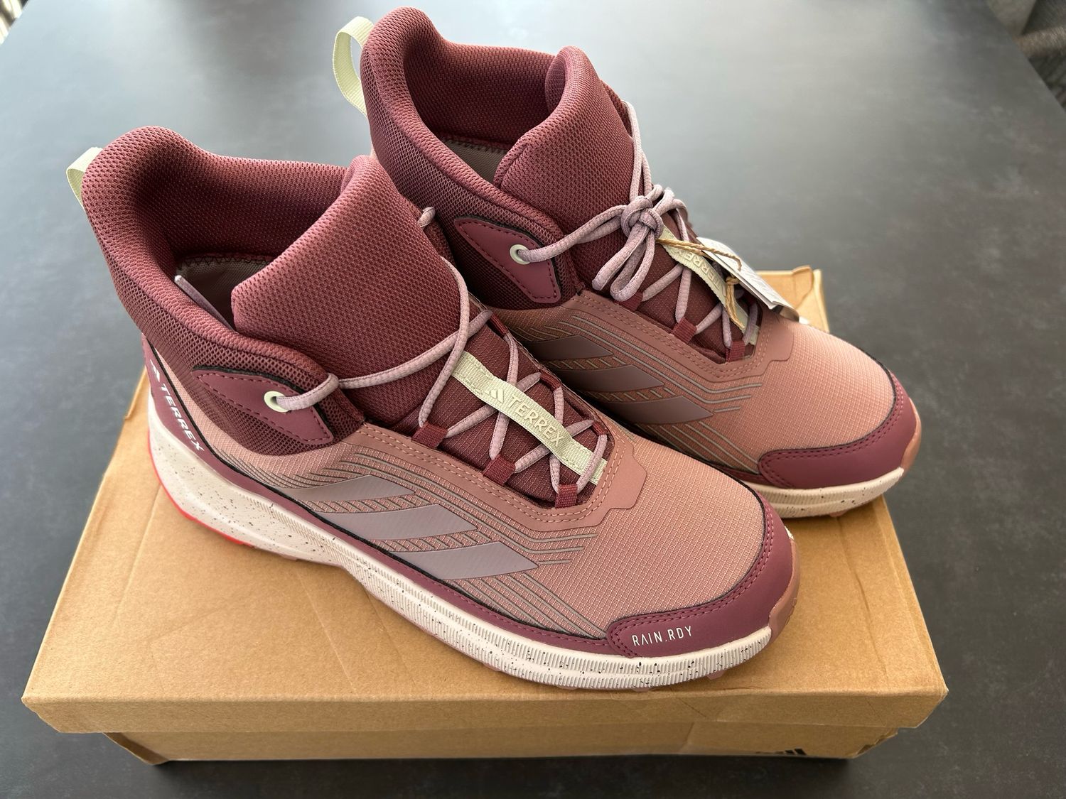 Adidas TERREX Trailmaker 2 Mid CP / Rain.RDY – Gr. 39 1/3 Adidas TERREX Trailmaker 2 Mid CP / Rain.RDY – Gr. 39 1/3