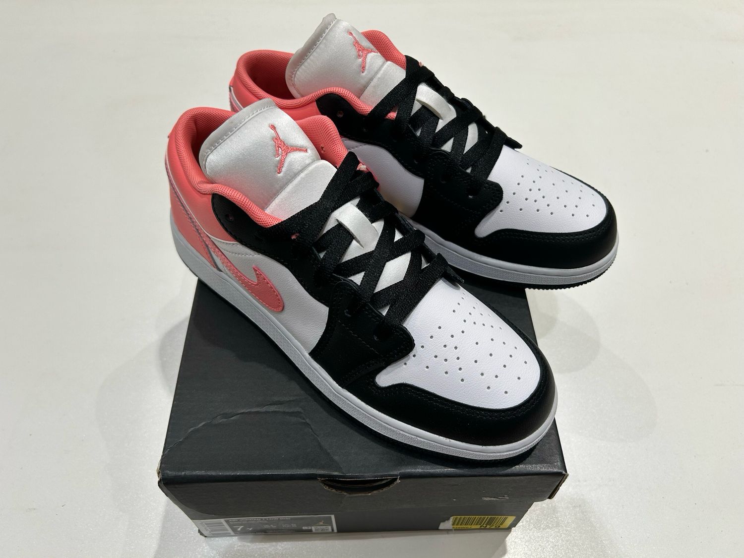 Nike Air Jordan 1 Low (GS) Gr. 40 Nike Air Jordan 1 Low (GS) Gr. 40