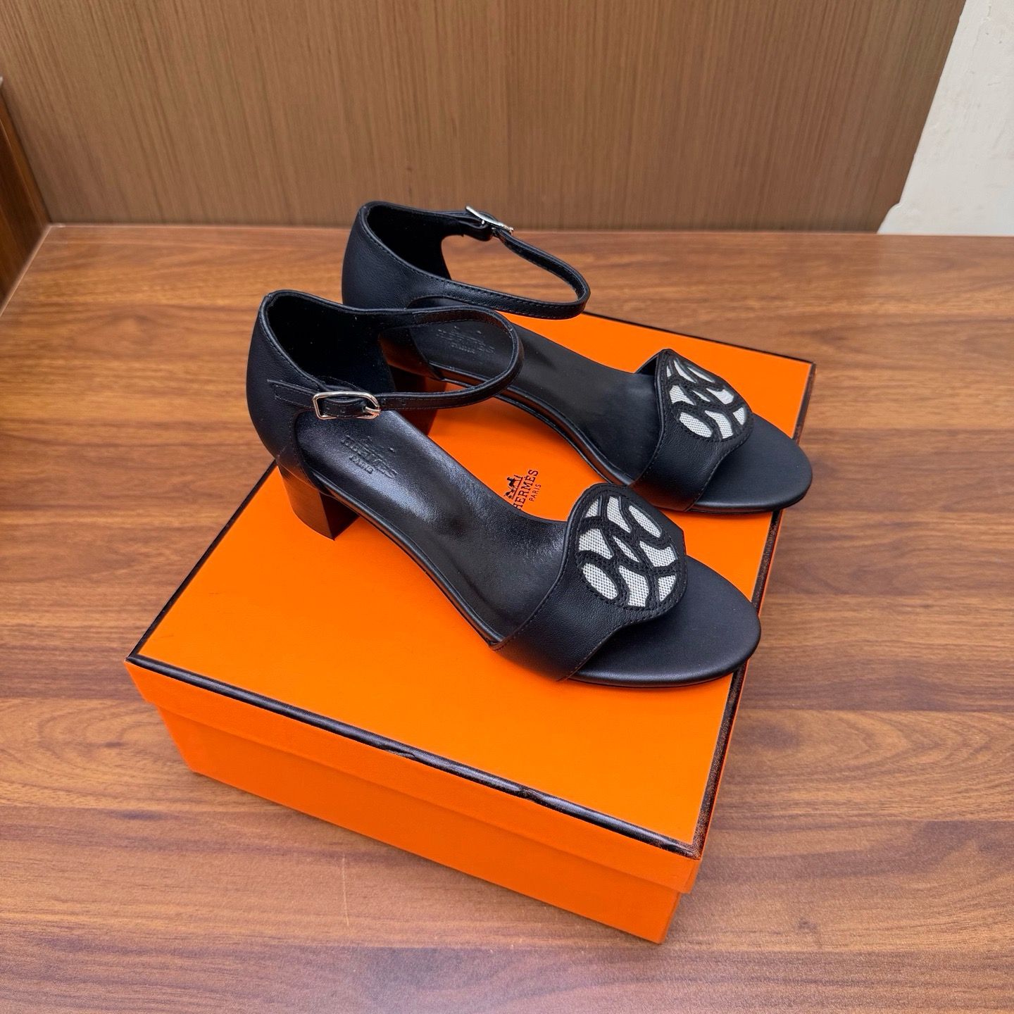 Γυναικεία σανδάλια Hermès Marquise 50 ERA02