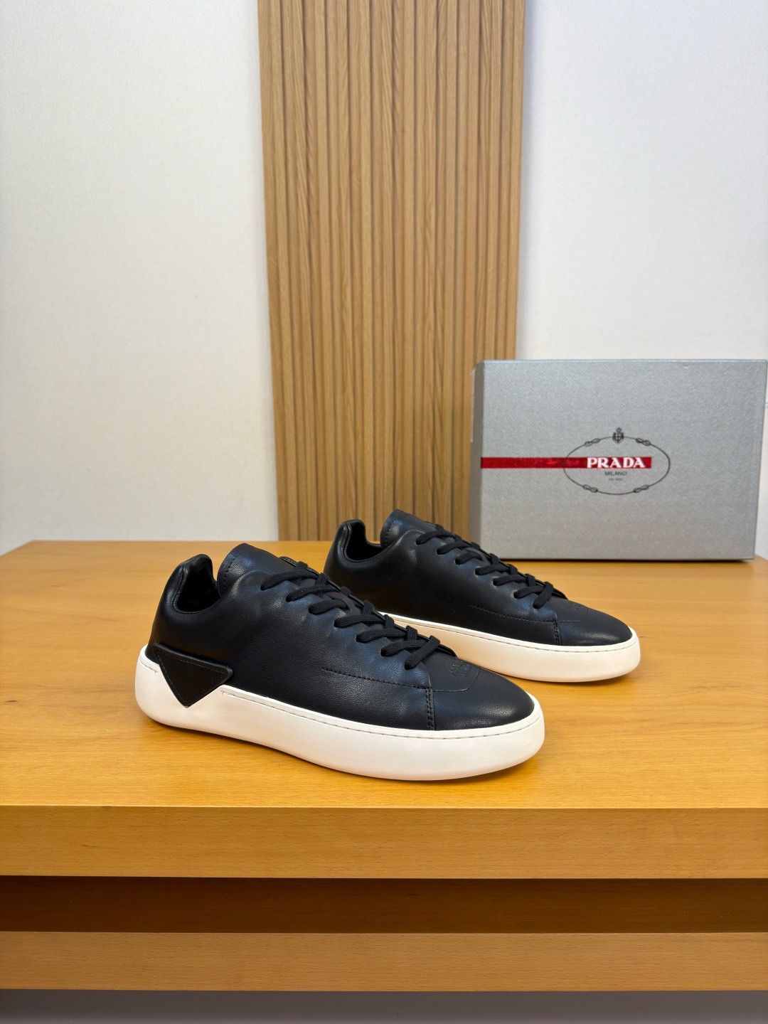 Baskets décontractées Prada Downtown pour homme PNA11