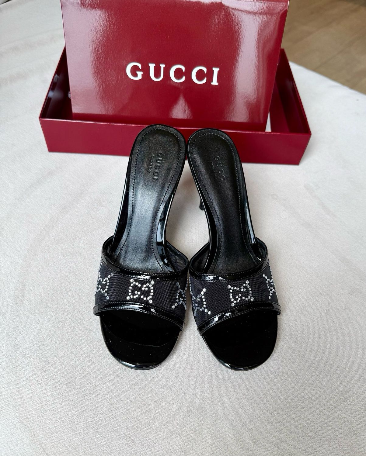 Sandali da donna Gucci Erin con tacco GPA04