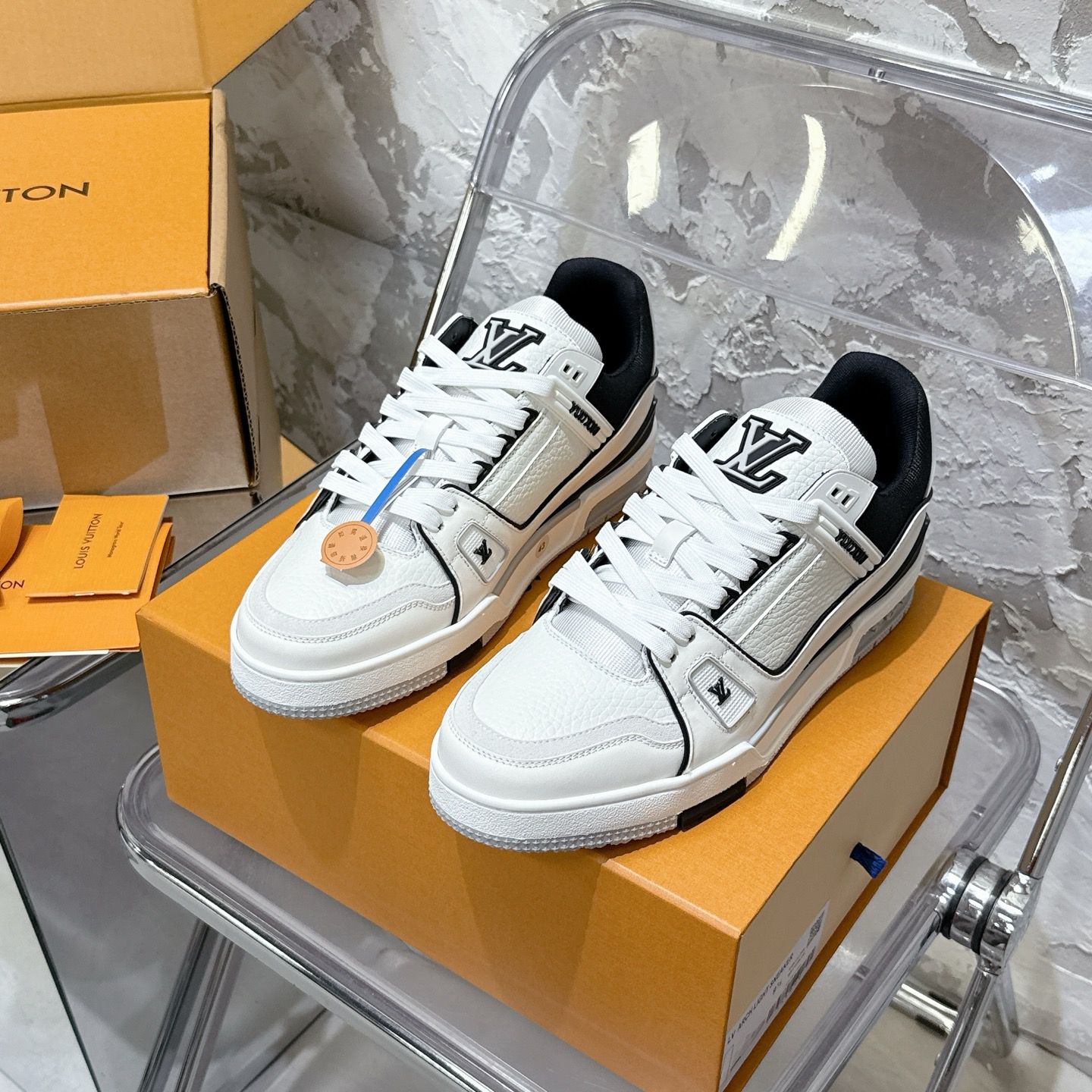 Louis vuitton Trainer men shoes casual sneakers LTC15