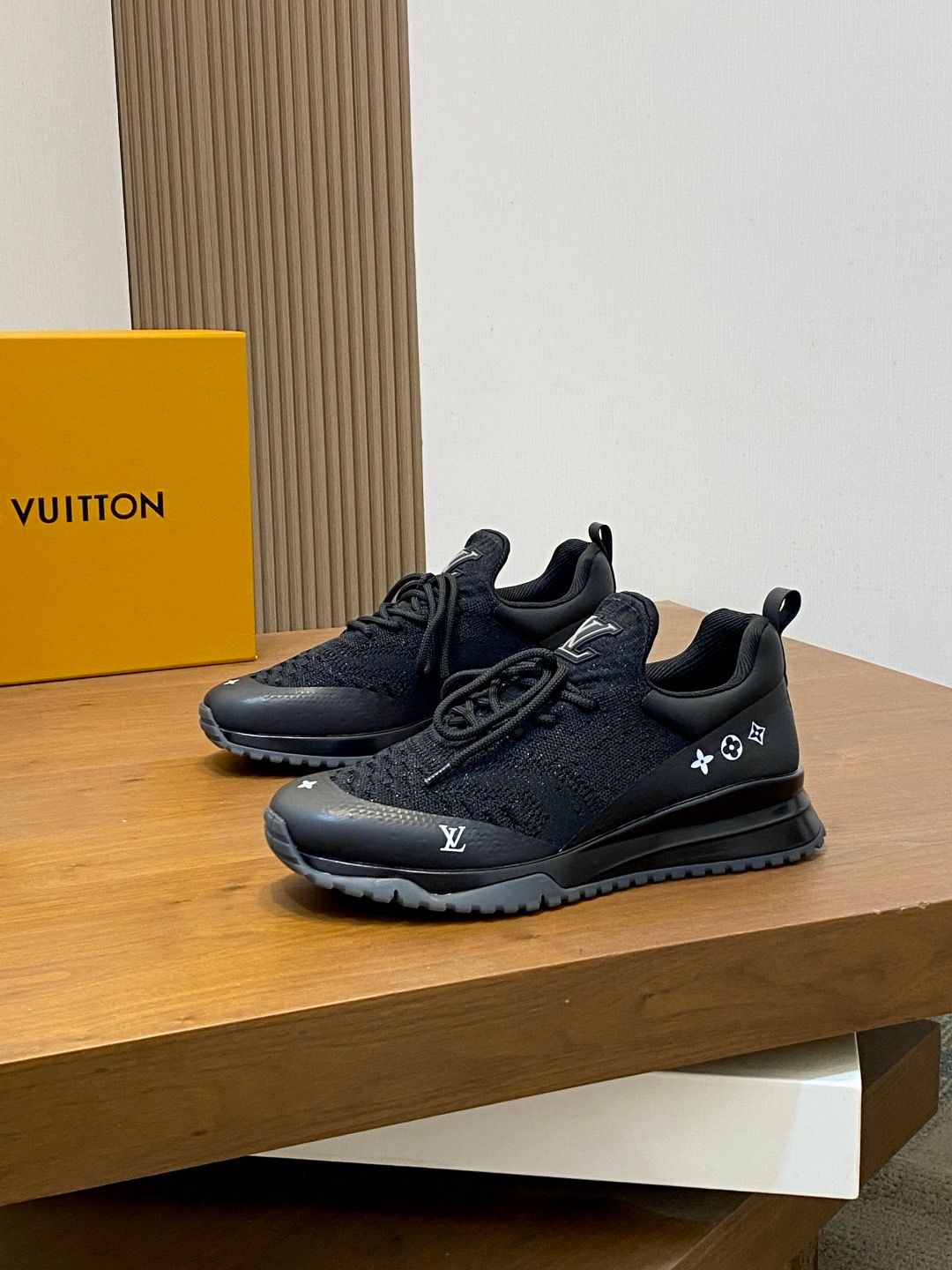 Louis Vuitton Beverly Hill men shoes casual sneakers LTD03