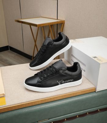 Louis Vuitton Luxembourg men shoes casual sneakers LTD04
