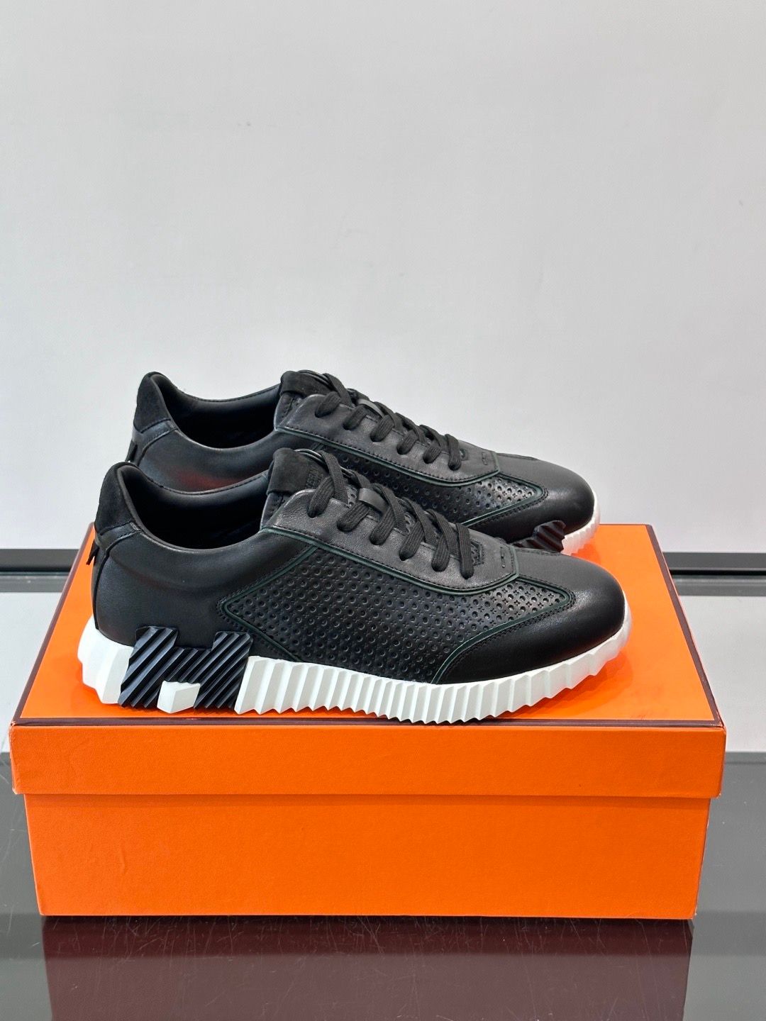 Hermes Bouncing perforated men shoes casual sneakers HOD05