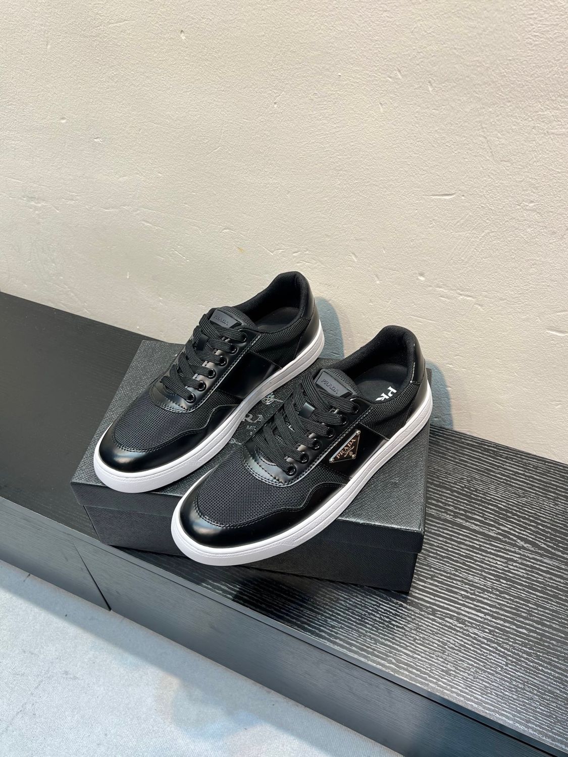 Prada Downtown men shoes casual sport sneakers PND06