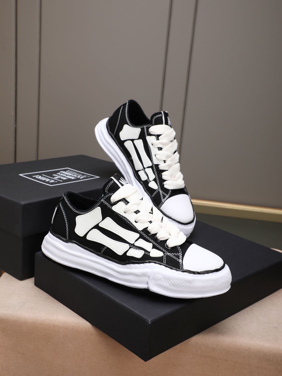 Amiri x  Maison MIHARA YASUHIRO men shoes casual sneaker AMID01