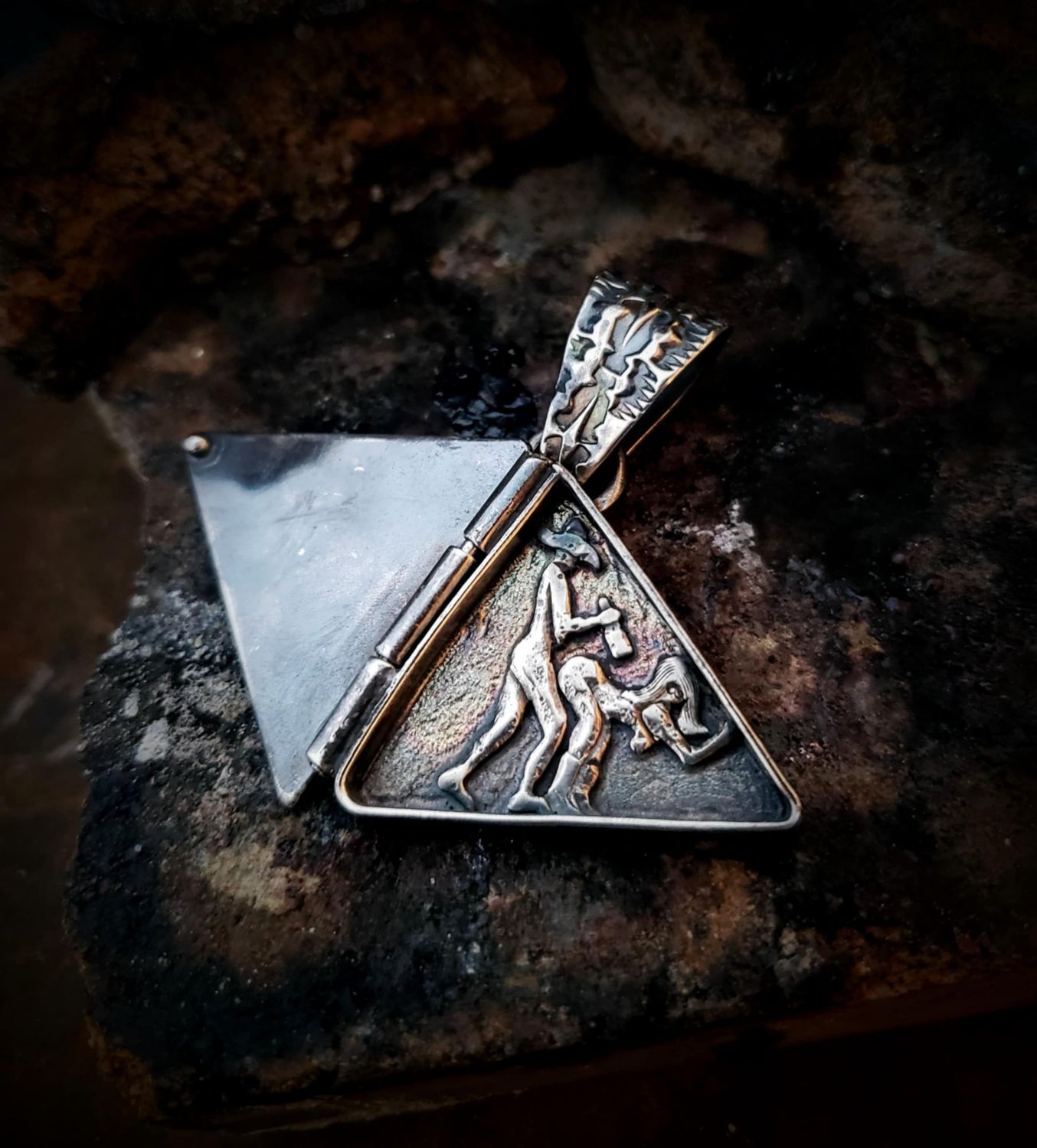 Close the Flap Close the Flap