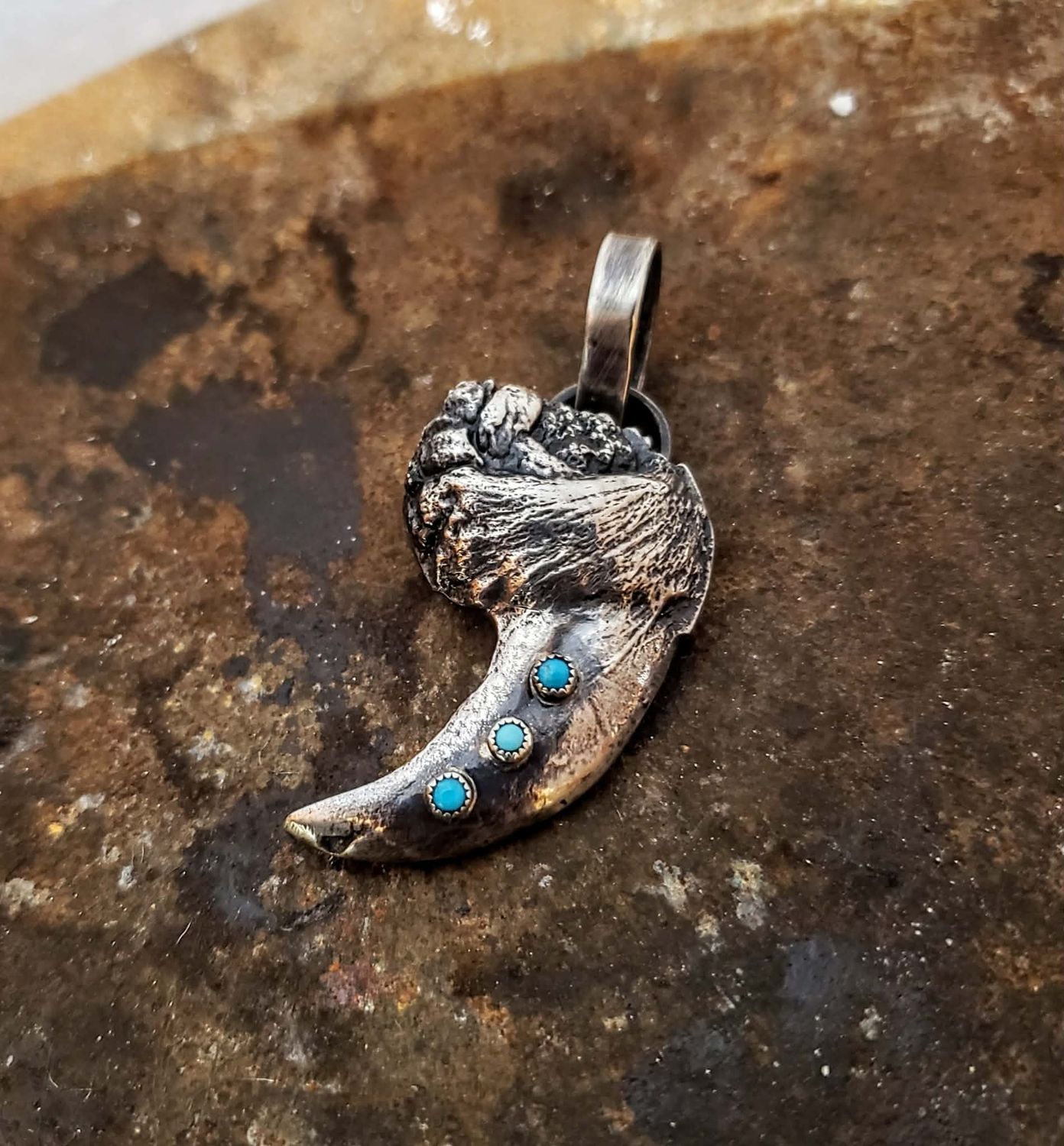 Bear Claw Pendant with Turquoise Bear Claw Pendant with Turquoise