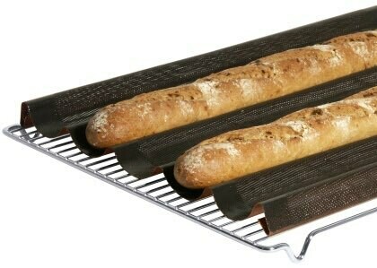 Bakmat voor stokbrood of baquettes, voorgebakken broodjes.