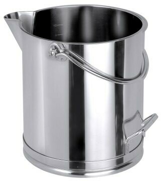 Graduated Food/Drinks Carrier with Spout.