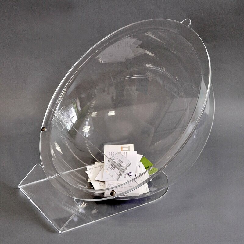 Trade show tray for business cards reception