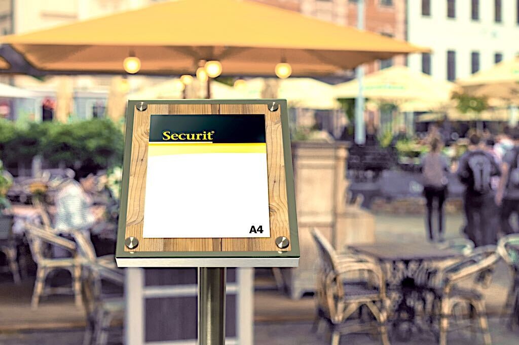 Glass Star LED information display (excl. pole and base)