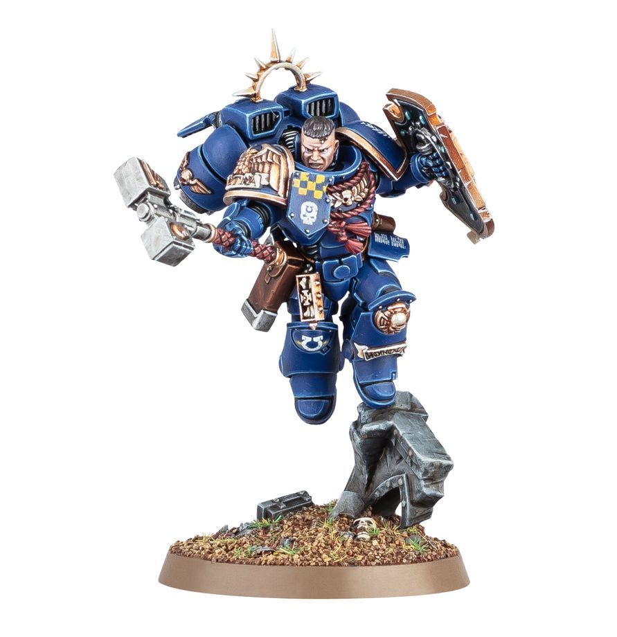 Space Marine: Captain With Jump Pack &amp; Relic Shield