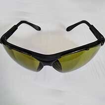 Protective eyewear