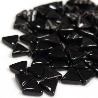 Glass Triangles 10mm: Standard Black