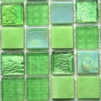 Glass tile, 15mm: Chameleon Green