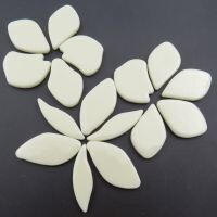 Glass, Fallen Petals: Ivory