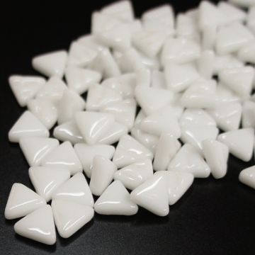 Glass Triangles 10mm: Standard White