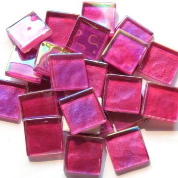 20mm Glass tile: Iridised Fuchsia 20mm Glass tile: Iridised Fuchsia