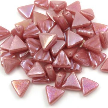 Glass Triangles 10mm: Iridised Deep rose