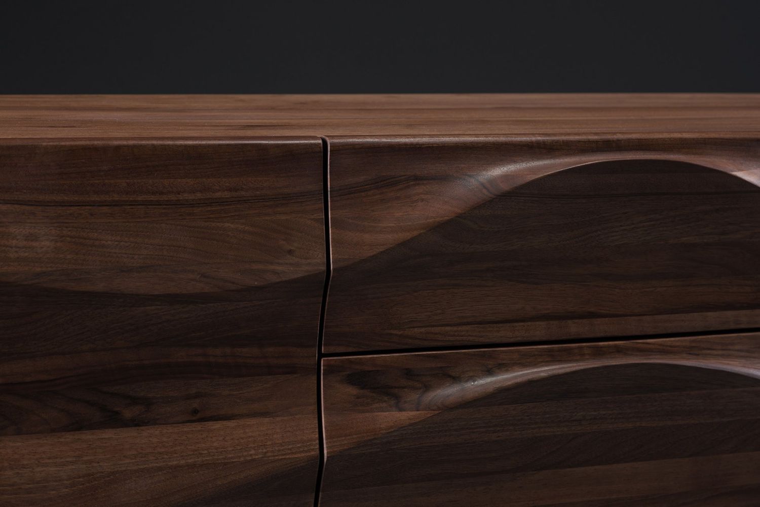 Lasta Sideboard with Crossed Legs