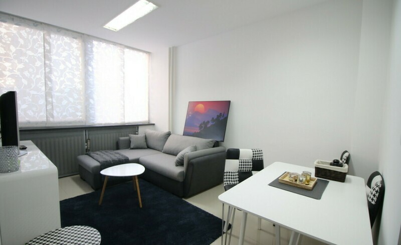 Stylishly furnished apartment for Students &amp; Tourists in SPLIT - apartment in Split