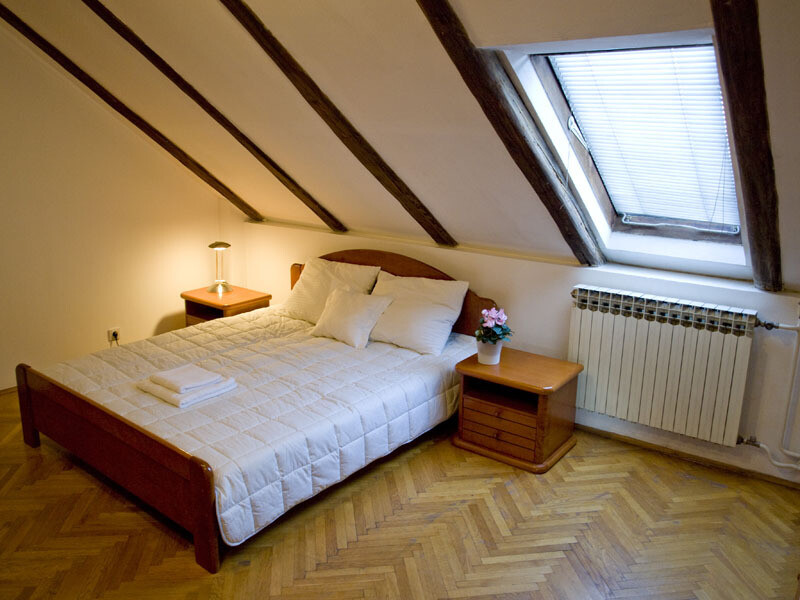 Single room in Flat Share with Private bathroom